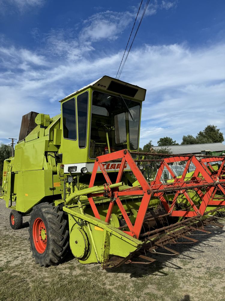 Claas Mercator 50 — Зернозбиральний комбайн