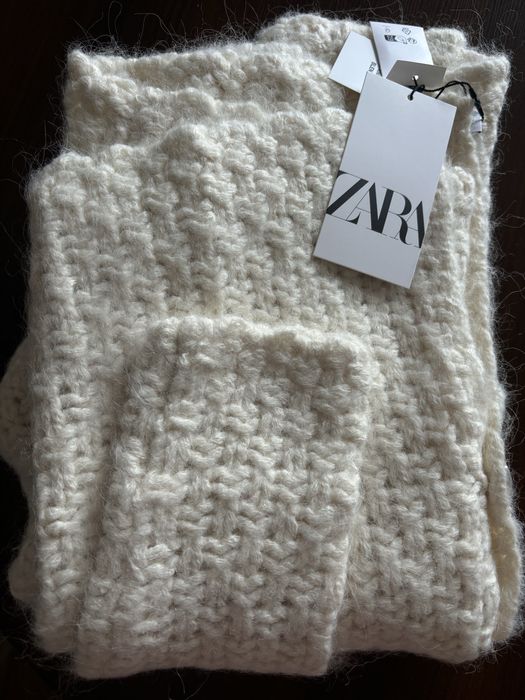 Трикотажний светр Zara S та М