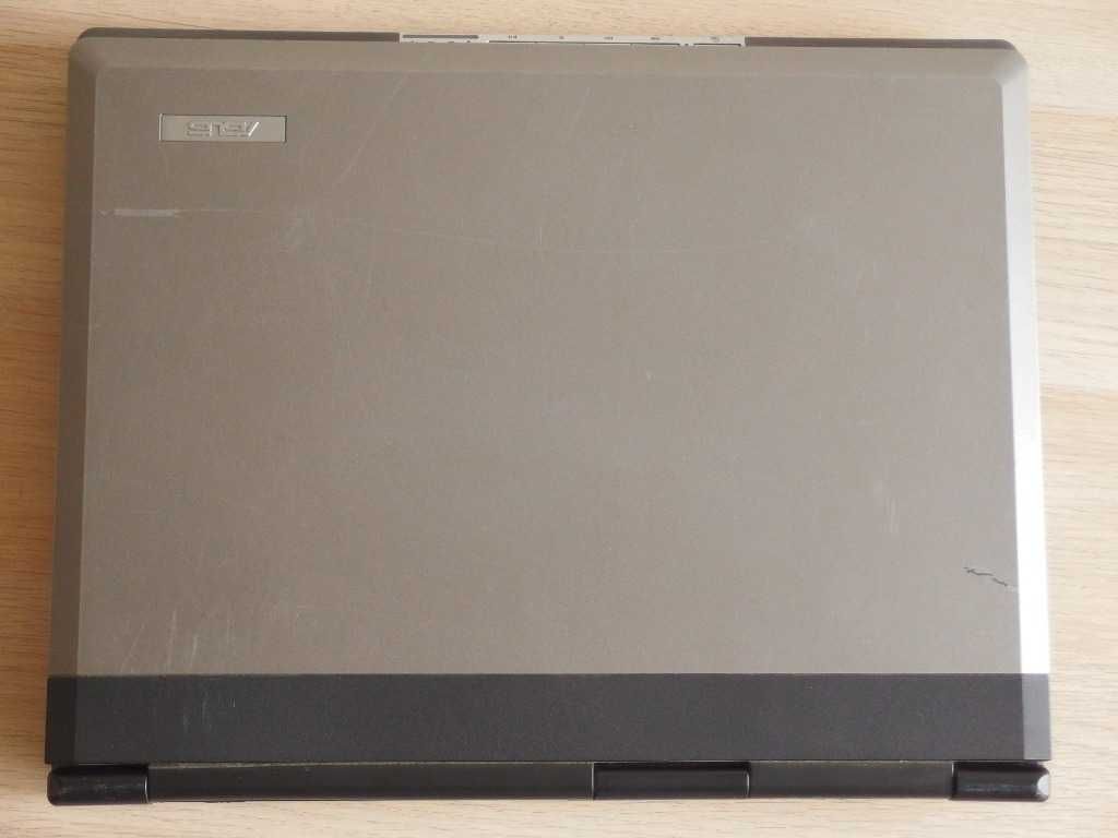 laptop ASUS A6000 Celeron 1,5GHz, 512MB DDR RAM