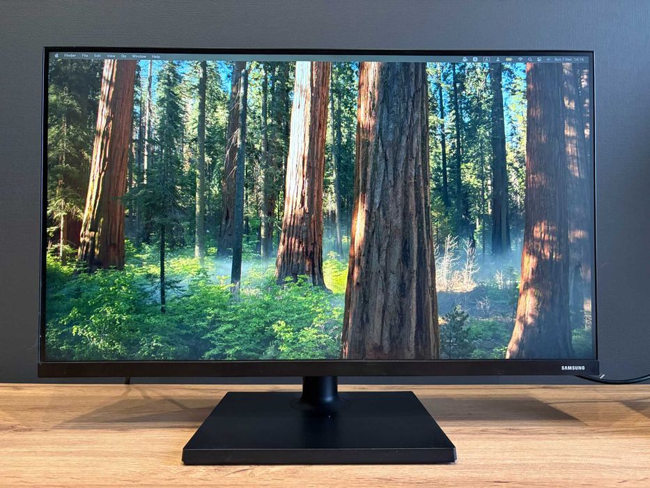 Монитор 27" Samsung 75 Гц 1920x1080 Full HD