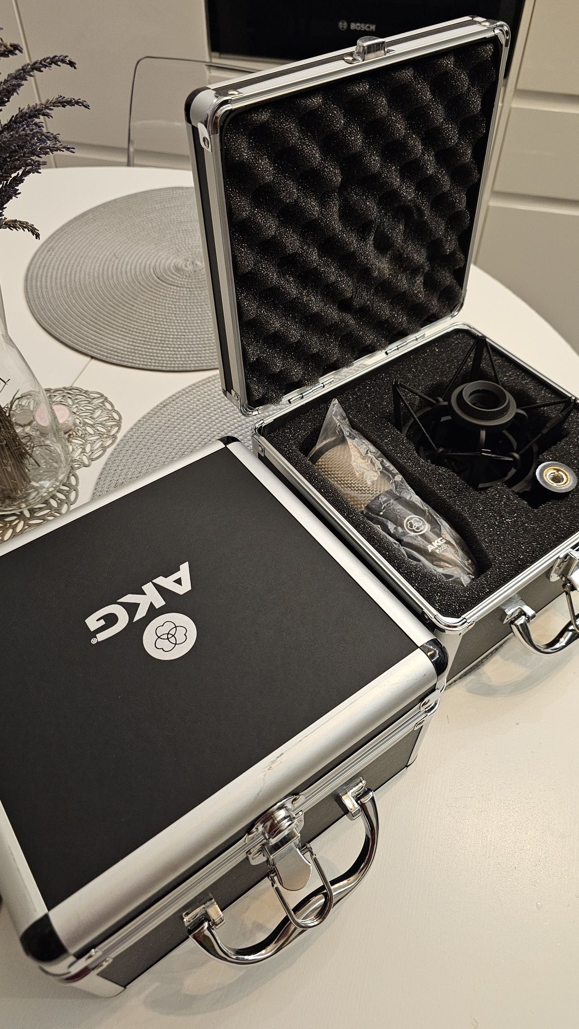 Nowy mikrofon AKG P220