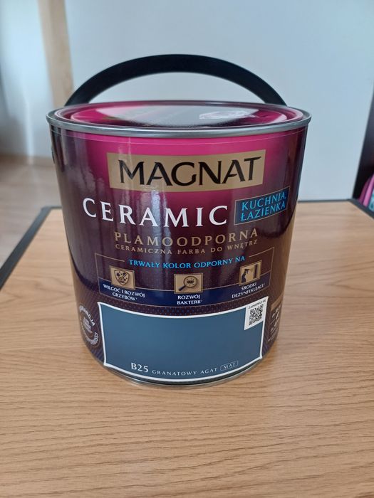 Farba Magnat B25 Granatowy Agat