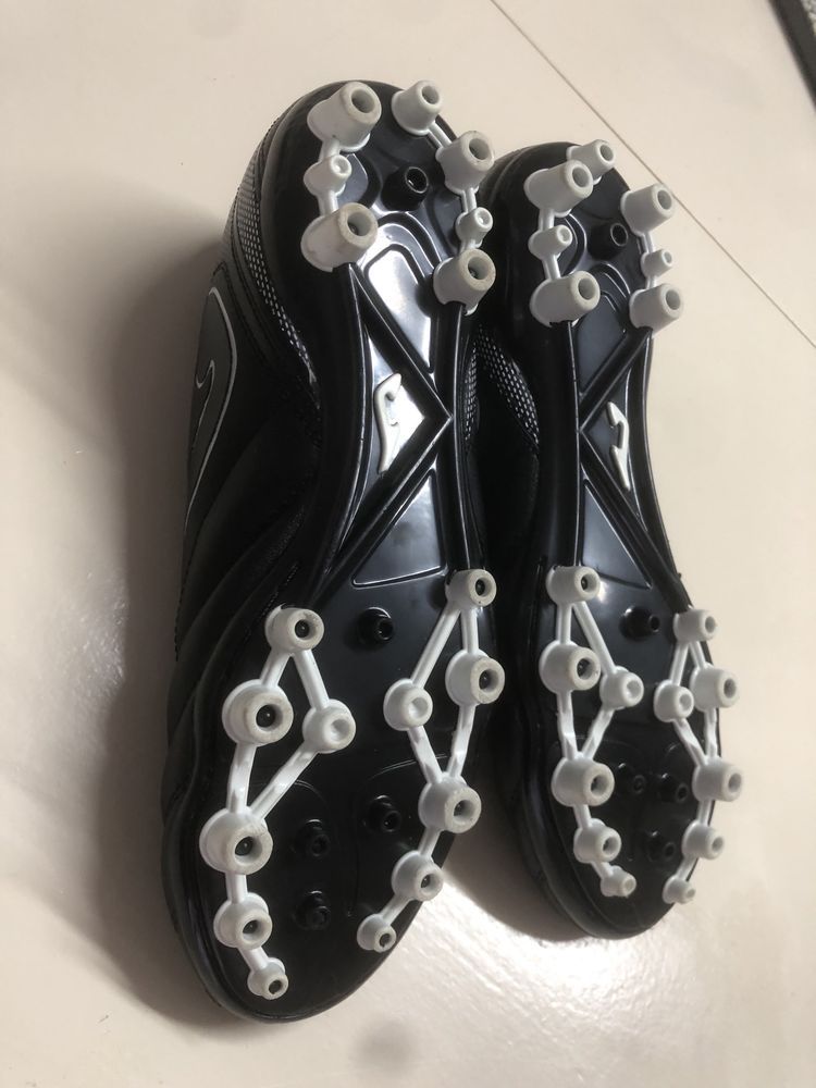 Chuteiras da Joma Como Novas