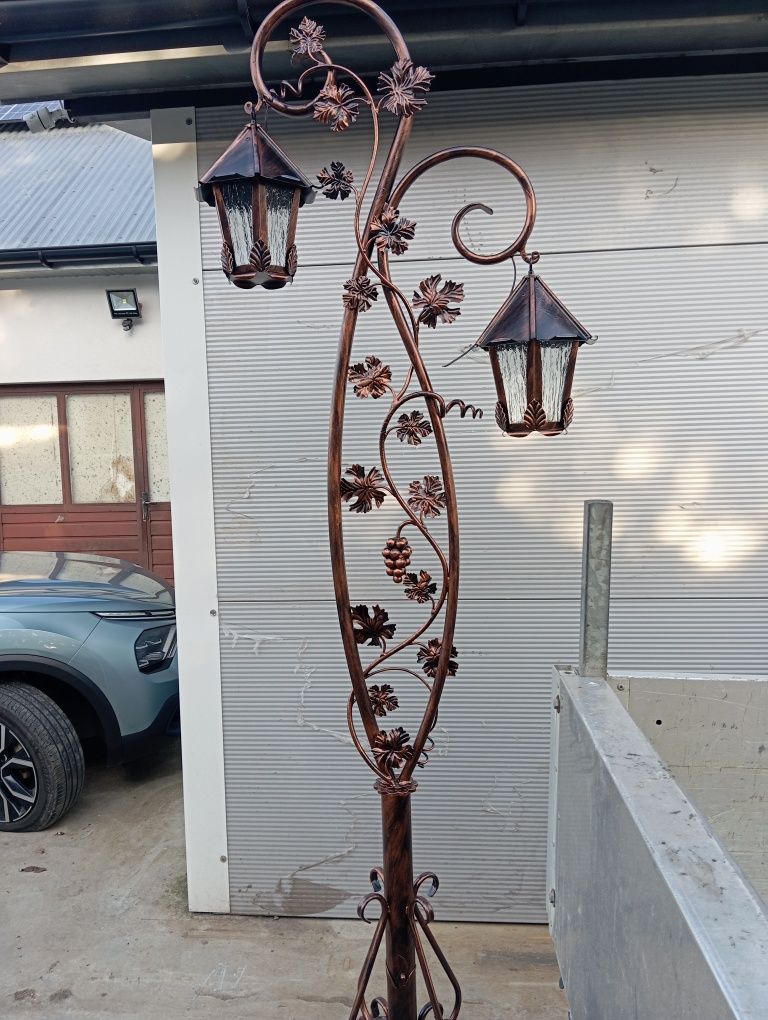 Lampa latarnia ogrodowa ocynkowana malowanie proszkowe