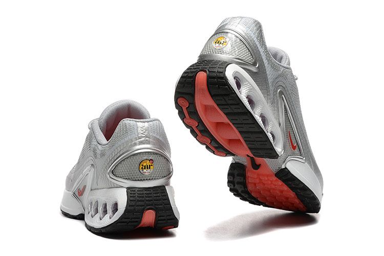 Продам кросівки Nike Air Max DN x Supreme Grey