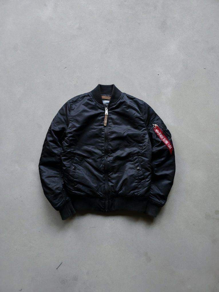 Куртка Бомбер МА 1 alpha industries Ma 1 bomber