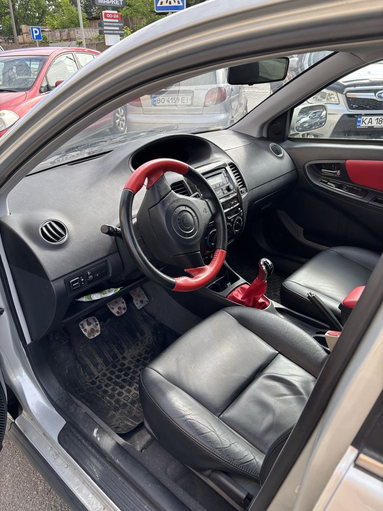 Geely MK Cross 2012