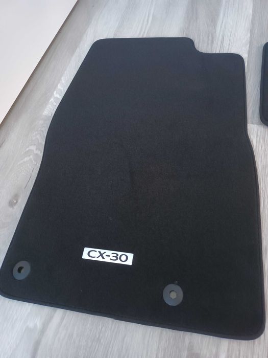 Dywaniki samochodowe Mazda CX-30