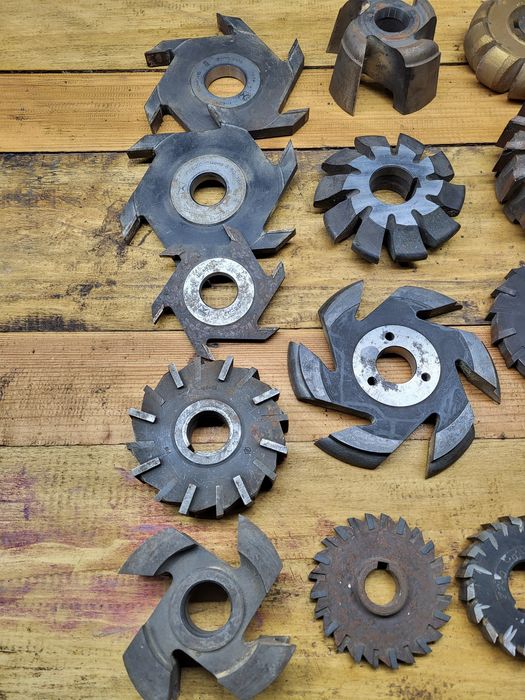 Продам фрезы по дереву