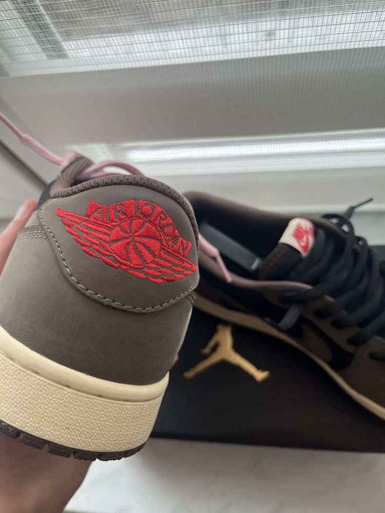 Nike air jordan 1 x Traviss Scott