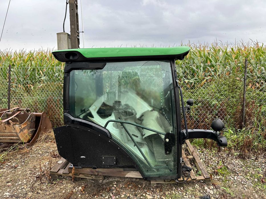 Kabina John Deere  Nowa 6115R-6150R-do różnych modeli