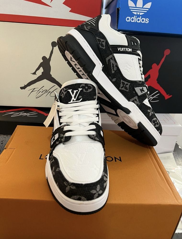 Sapatilha Louis Vuitton