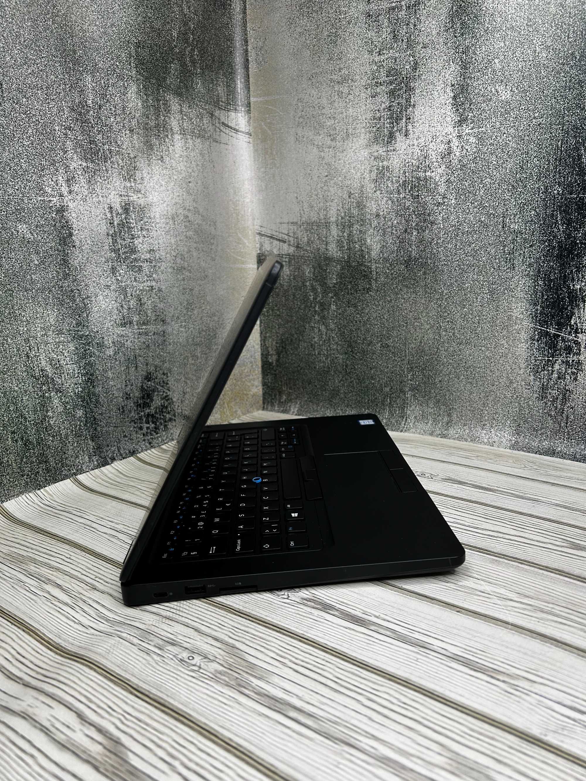 Ноутбук Dell Latitude 5490 14" FHD\I3-8130U\8 GB\SSD 256\Гарантія 9м