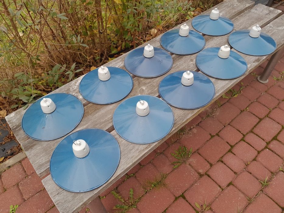 Stary klosz PRL, lampa emaliowana, 10 szt.