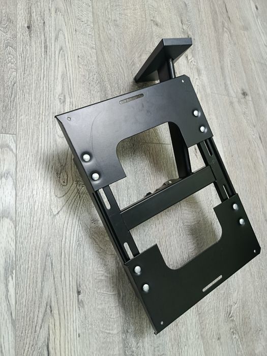 Кронштейш для телевізора