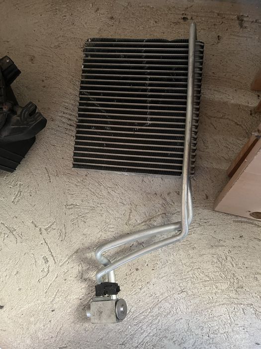 Радіатор кондикціонера Vito 639