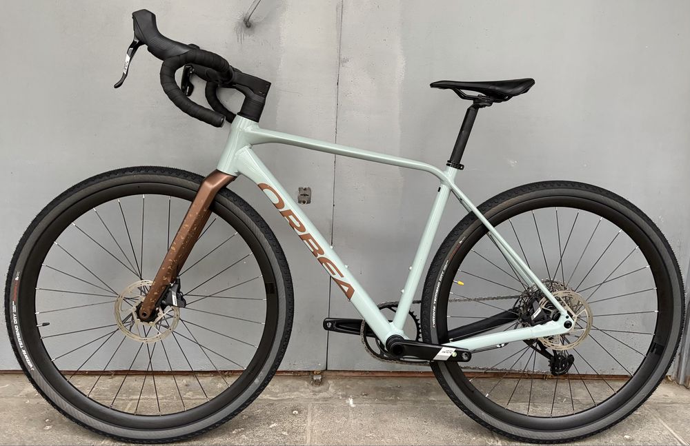 Гравійний велосипед Orbea Terra H40, розмір М, Sram Apex 12s, 2025