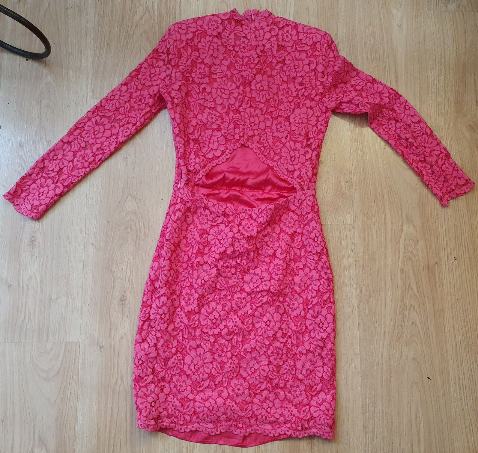 Sukienka koronkowa marki H&M Premium Selection (XS)
