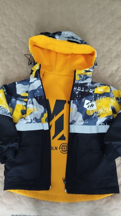 Курточка 7-8 років