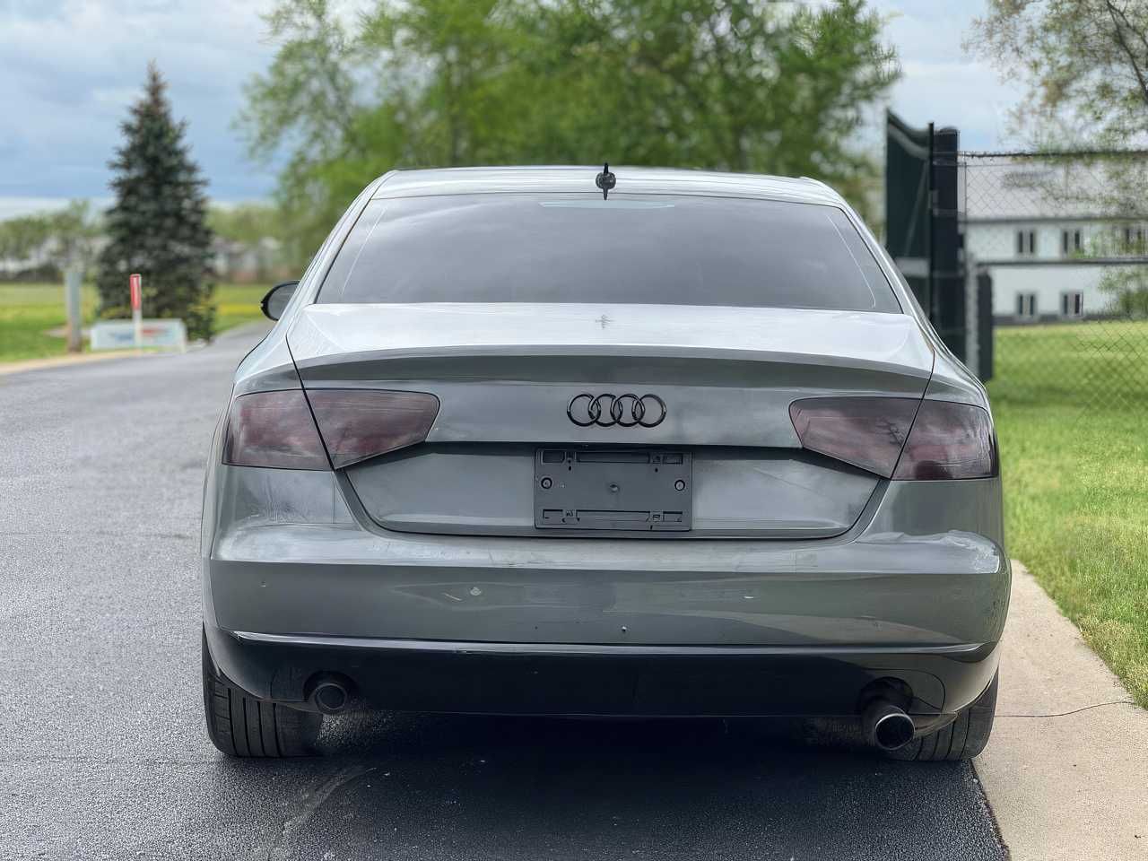 2013 Audi A8 quattro