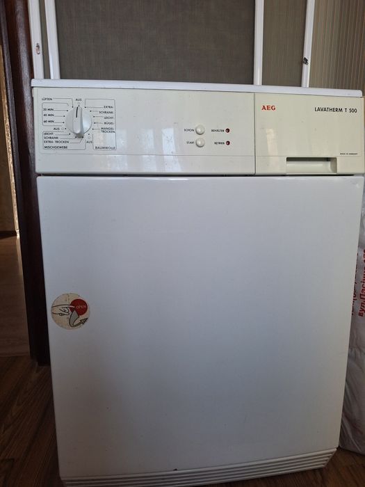 Сушильна машина  AEG на 6 кг