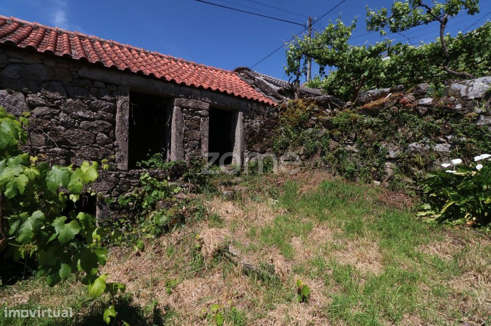 Ruína em Vilar, Cabreiro