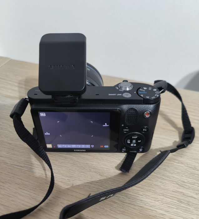 Samsung NX1100 + Extras