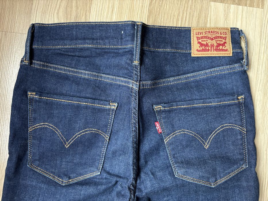 Джинси Levi’s 720 hight rise super skinny 26 розмір