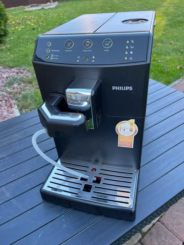 Кавомашина Philips,готує запшну каву, каппучіно - після сервісу
