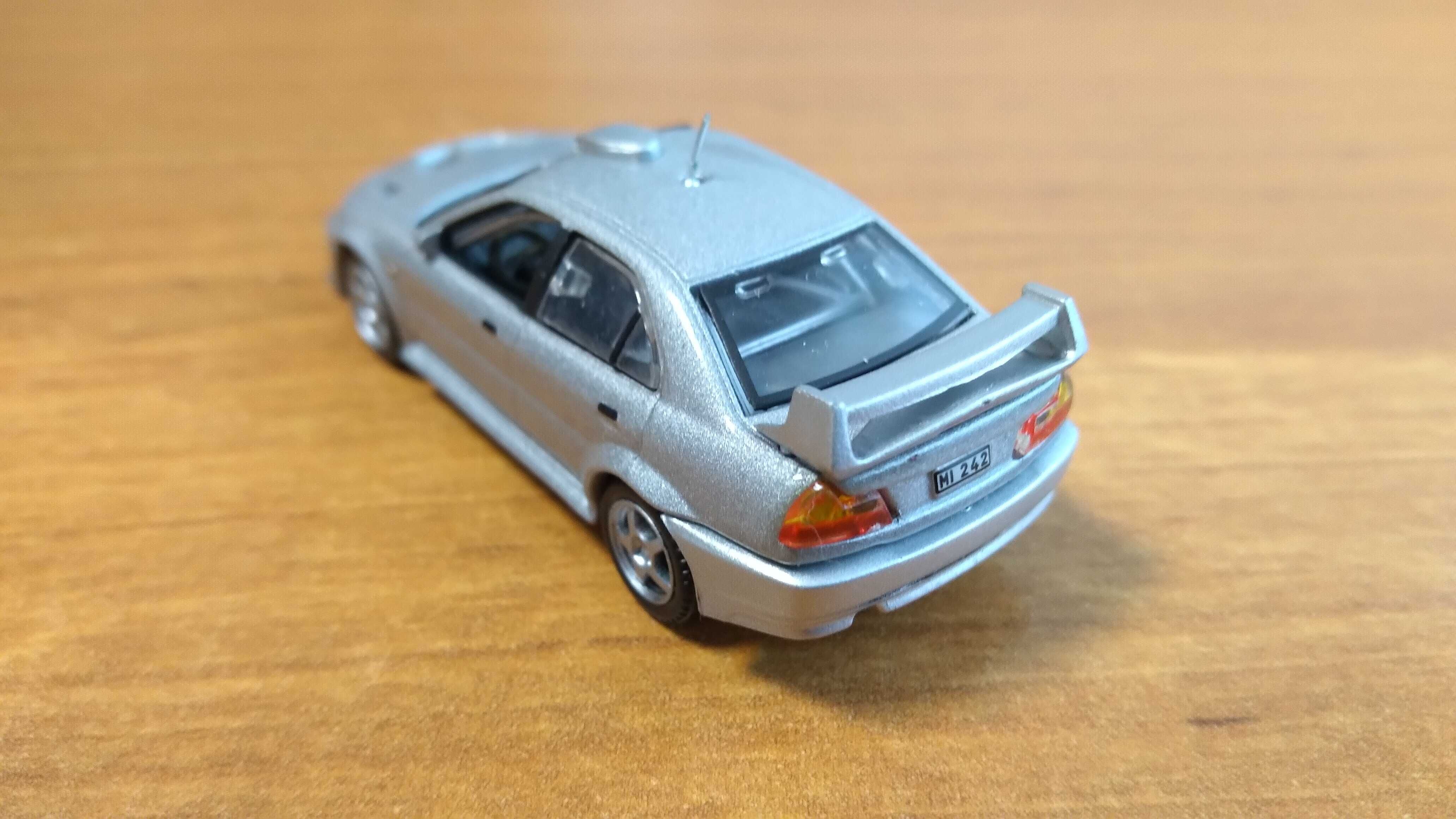 KULTOWY Mitsubishi Lancer Evo VI Hongwell 1:72