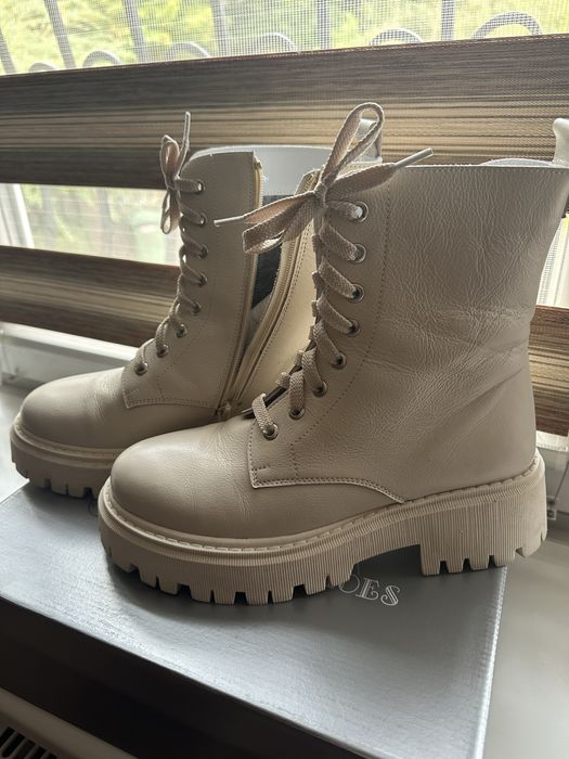 Черевики жіночі шкіряні