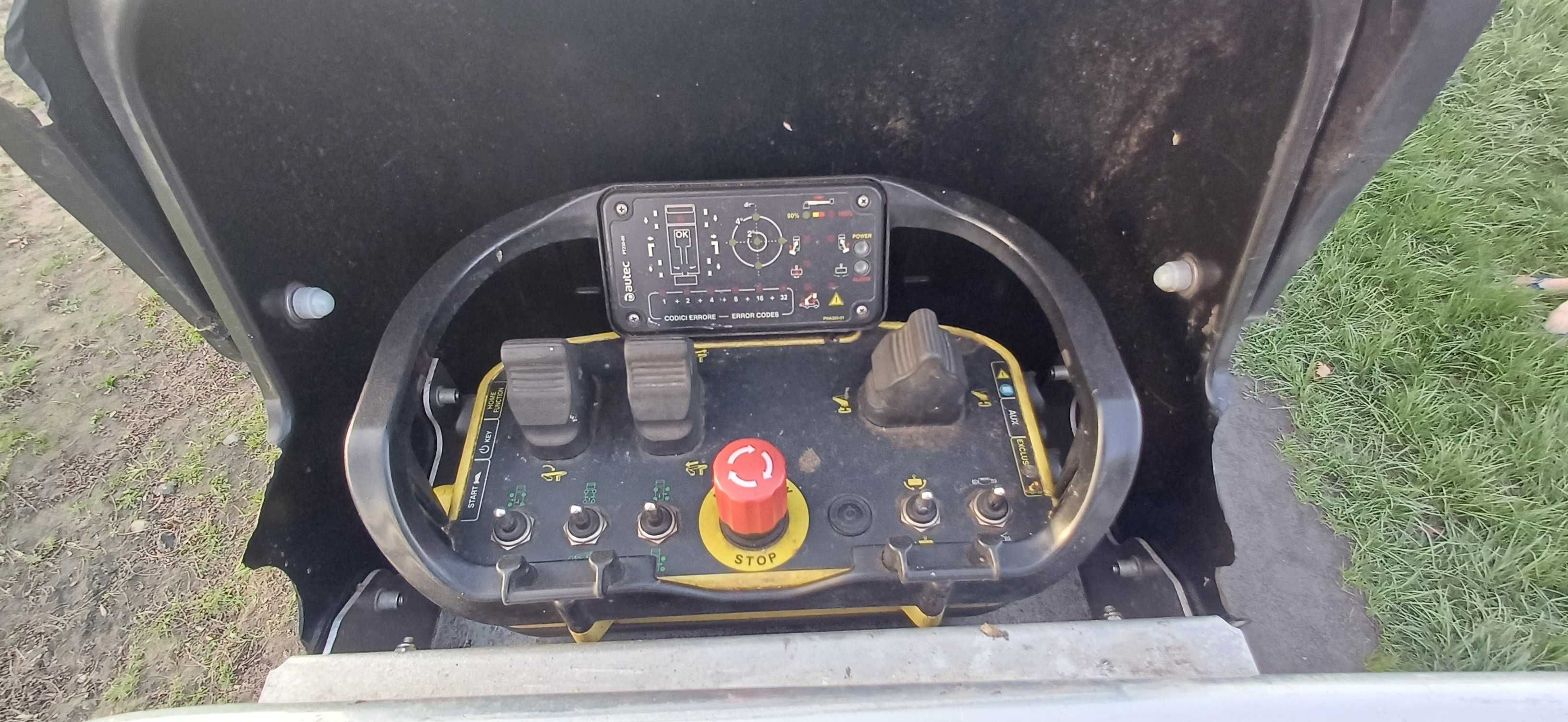 Nissan Cabstar  Isoli PT230 23m zwyżka, podnośnik koszowy gsr isoli