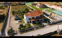 Quinta Bi-familiar em Azeitão
