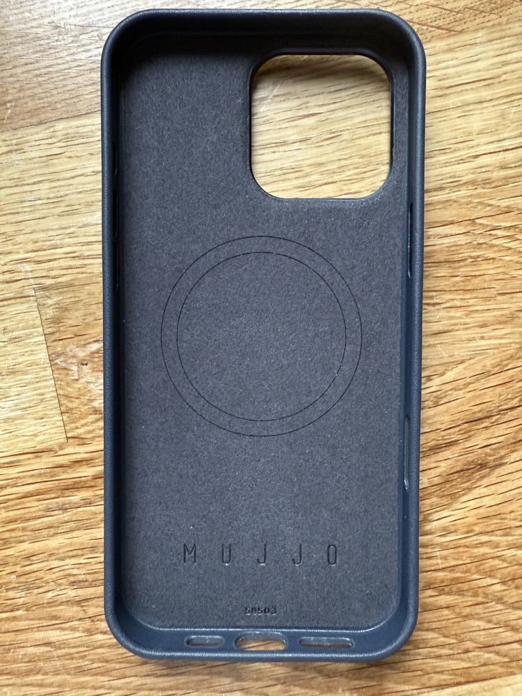 Etui MUJJO Full Leather Case do Iphone 16 Pro MAX kolor Steel Blue