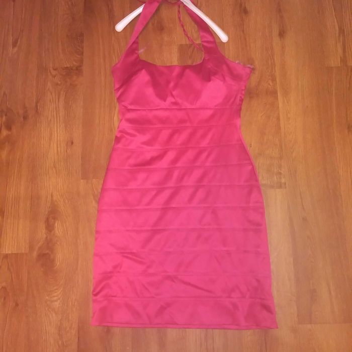 Sukienka malinowa rozmiar M