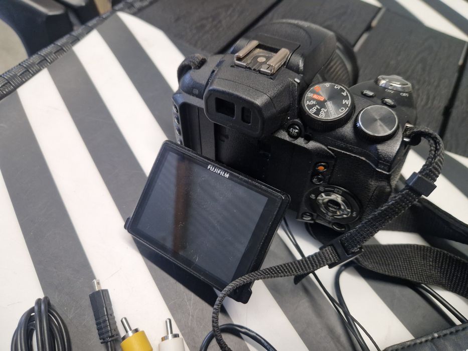 Aparat FUJIFILM Finepix  HS10