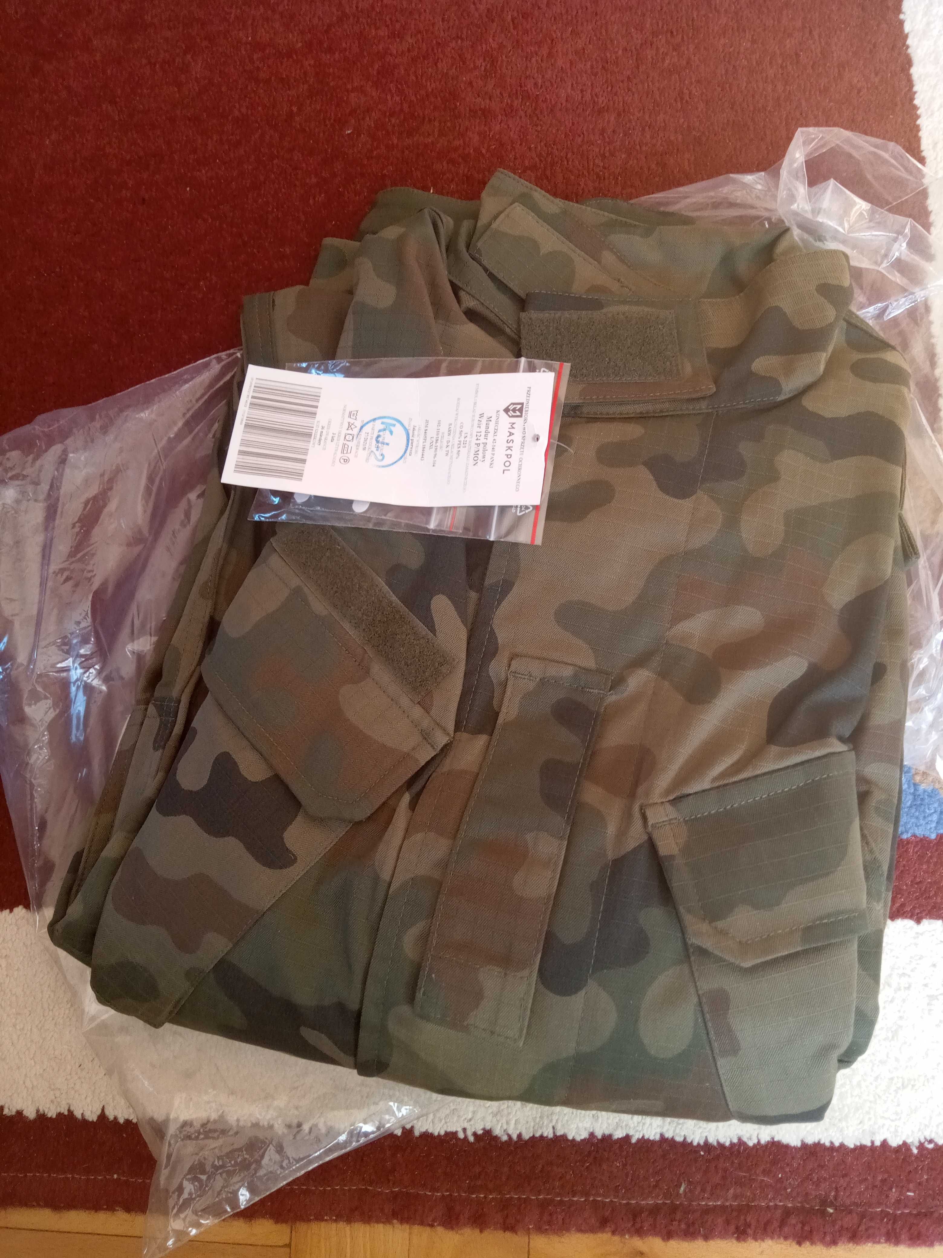 Mundur polowy wzór 124P/MON całoroczny L/XXL na 186-190 cm wzrostu