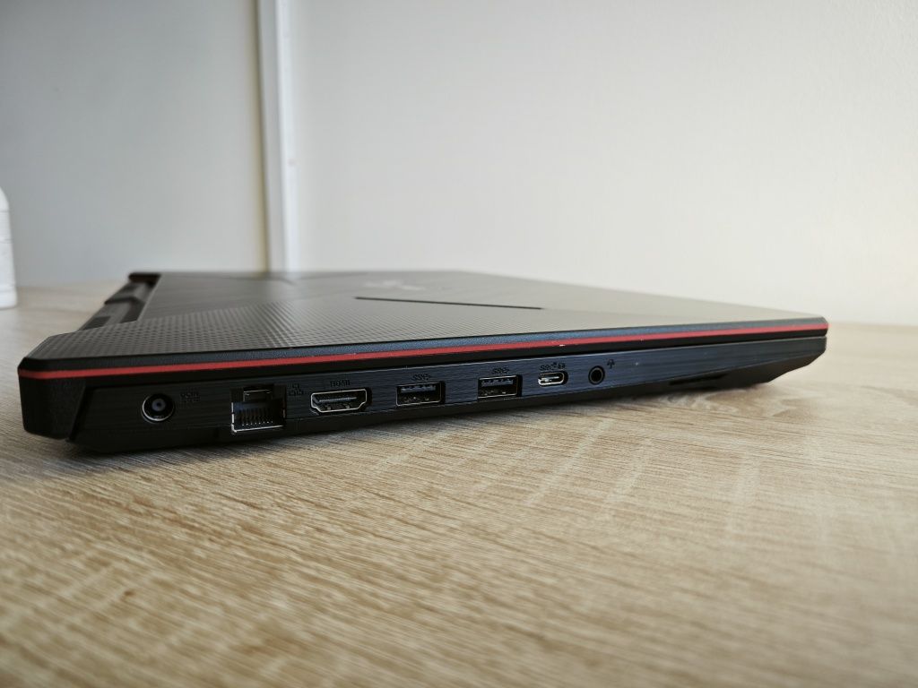 Laptop gamingowy Asus TUF F15 i5 10th GTX 1650 4GB 12GB DDR4 512 NVMe
