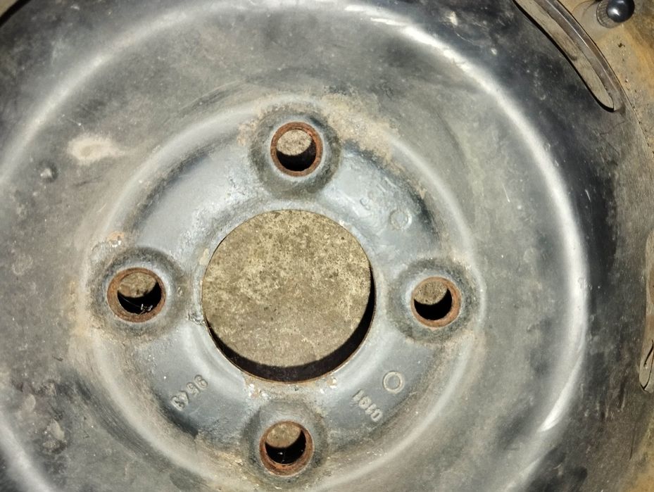 Opony zimowe 145/70R13