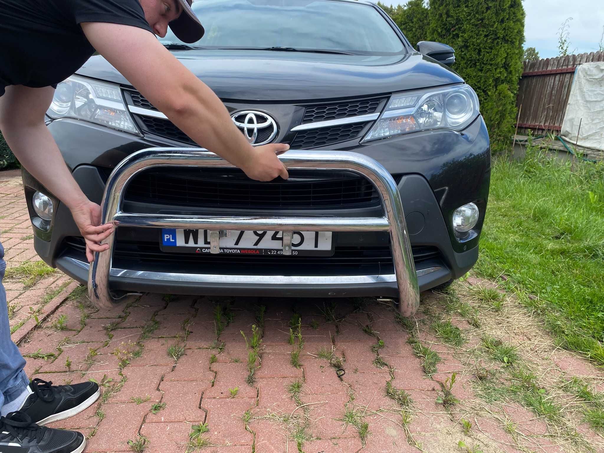 Toyota rav 4 orurowanie przód kangur