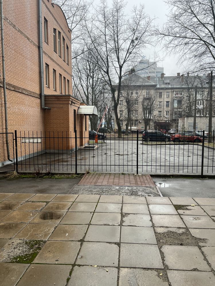 Оренда офиса пер. Артиллерийский  Метро Берестейська