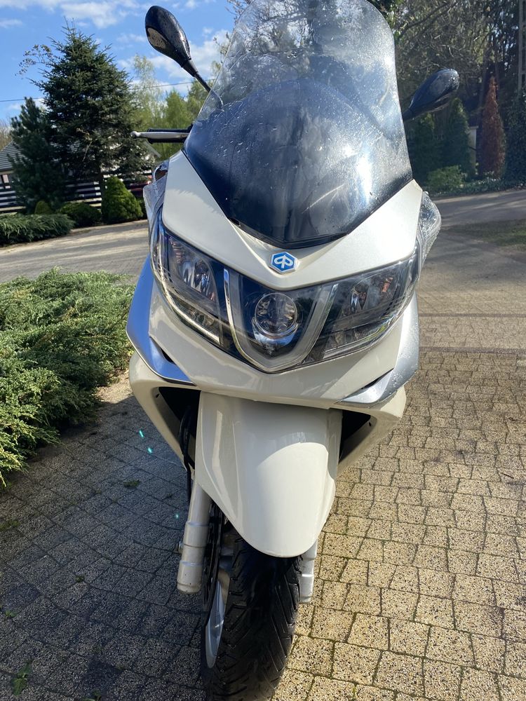 Skuter piaggio x 10