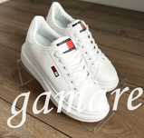 Białe damskie sneakersy Tommy Hilfiger modne trampki kobiece nowe 39