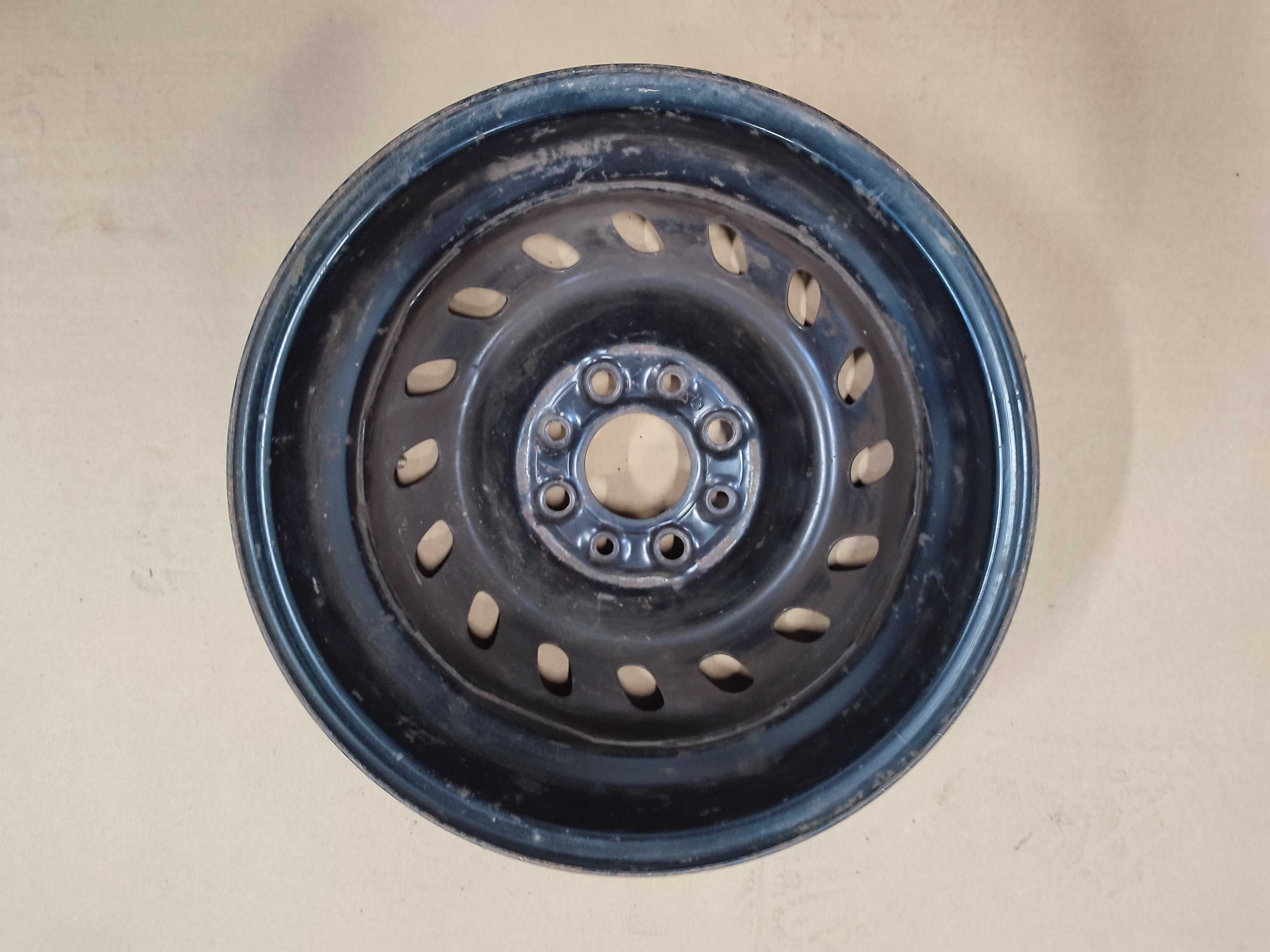 Felga Felgi Fiat Cinquecento Seicento 126p Bis 135/70 R13 Nowa