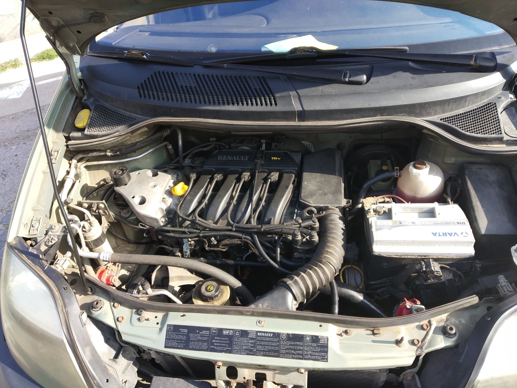 Продам своє авто Renault Scenic RX4
