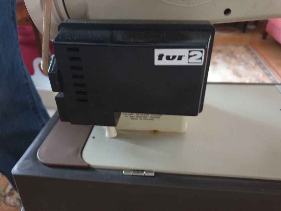 Maszyna do szycia Łucznik Tur-2 z walizką