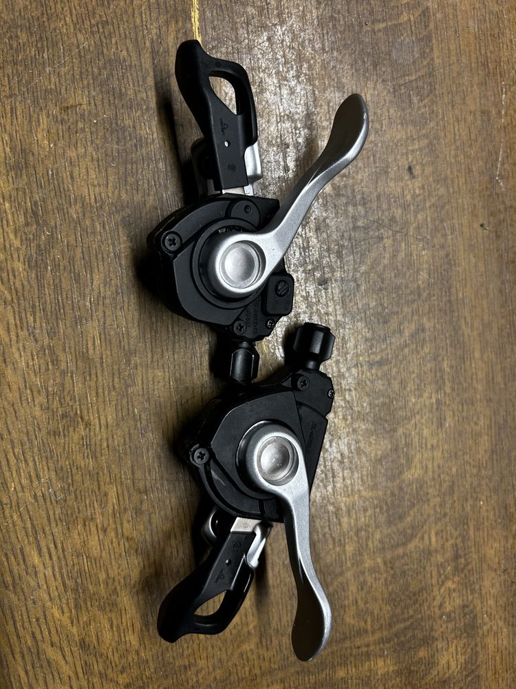 Manetki shimano deore xt sl-m780-B