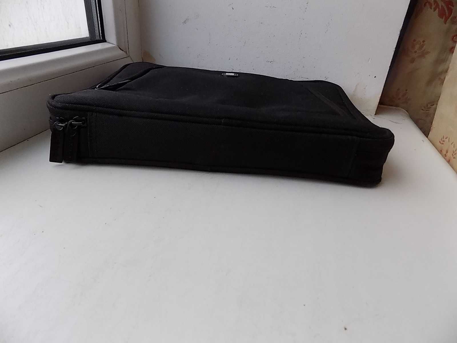 Чехол - сумка для ноутбука Defender