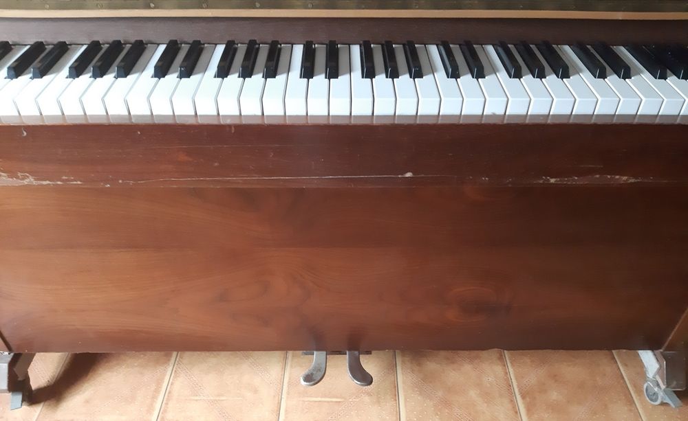 Piano elétrico de 88 teclas