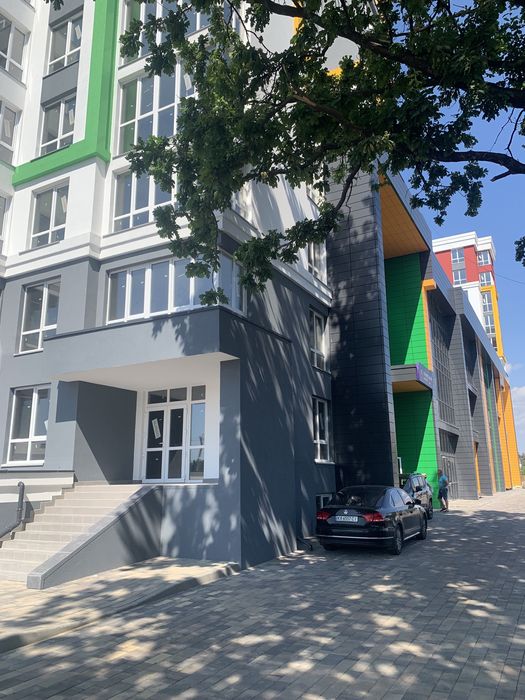 Оренда нж Піонерський квартал Чабани 145кв,м фасад